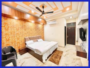 Sea Beach Hotel S#K#S Near Jagannath Temple# Restaurant - Swimming Pool - Spa With Parking FacilitiesLuxuary Room and Fully Air Conditioned With Attached Balcony- Top Rated Hotel