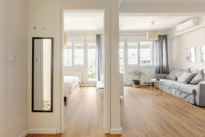 Bright Bright C- Modern apartment with terrace