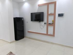 شقة كاملة بغرفتي نوم دور ارضي