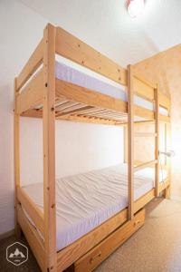 Résidence Fleurs - Studio confortable avec belle vue sur les montagnes proche des pistes MAE-0983