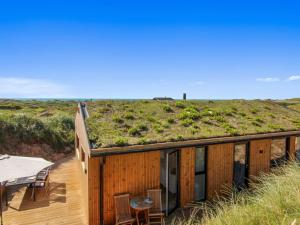 Holiday Home Hoat - 300m from the sea by Interhome