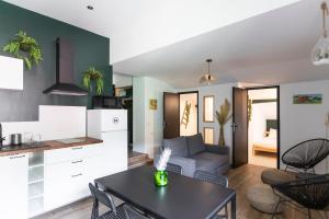 SERENITE BASQUE - Gîtes & Spa Privatif - Vue sur montagne