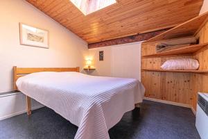 Résidence Setives - Appartement mezzanine sous les toits avec une belle vue sur les montagnes MAE-1073