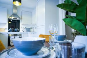 3-Bed House, Sleeps 5,Bedford