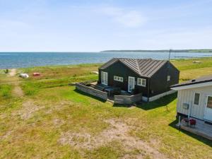 Holiday Home Dory - 30m from the sea by Interhome