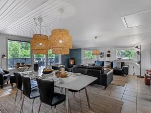Holiday Home Meinolf - 2km from the sea by Interhome