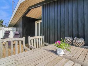 Holiday Home Scarlett - 300m from the sea by Interhome