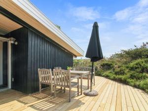 Holiday Home Scarlett - 300m from the sea by Interhome