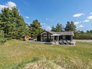 Holiday Home Edeltraut - 900m from the sea by Interhome