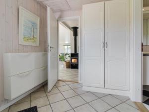 Holiday Home Hillmari - 200m from the sea by Interhome