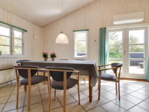 Holiday Home Hillmari - 200m from the sea by Interhome