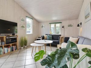 Holiday Home Hillmari - 200m from the sea by Interhome