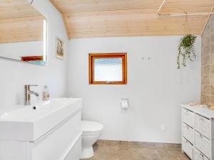 Holiday Home Fredger - 450m from the sea by Interhome