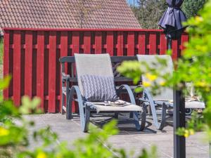 Holiday Home Gubbe - 300m from the sea by Interhome