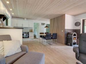 Holiday Home Gunkil - 800m from the sea by Interhome
