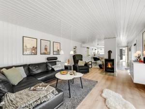 Holiday Home Ufred - 1-3km to the inlet by Interhome