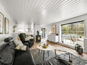 Holiday Home Ufred - 1-3km to the inlet by Interhome