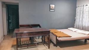 Classic Homestay with AC in one bedroom