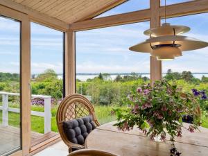 Holiday Home Skamhals - 440m to the fjord by Interhome