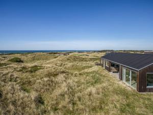 Holiday Home Carit - 450m from the sea by Interhome