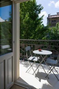 lovely place, modern design, historic townhouse