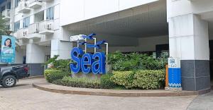 Basic one-bedroom condo at Sea Residences