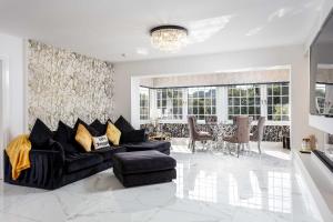 No22 Shalloch House - Donnini Apartments