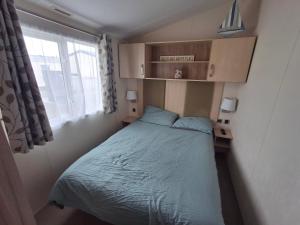 3-Bed Caravan - Sleeps 8 - Pool