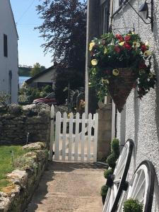 Oronsay, 2 Weint End Cottages, Great Urswick, Ulverston Cumbria LA120SP