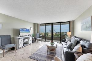 6415 Midnight Pass #PH8