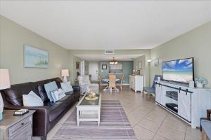 6415 Midnight Pass #PH8