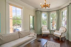 Mirabelle 1 - Suite in Heart of Historic District