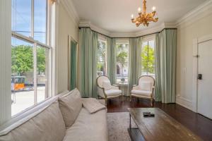 Mirabelle 1 - Suite in Heart of Historic District