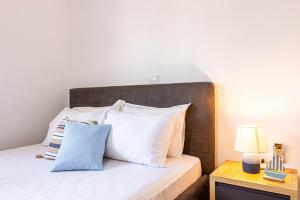 Downtown Studio - Cozy, Kitchen & Easy Access