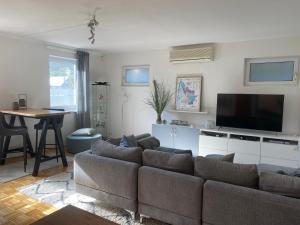 Schönes Apartment mit Terrasse, mitten im Grünen Stattegg