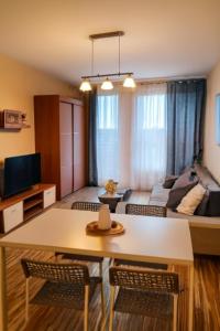 Apartament z Garażem blisko Lotniska