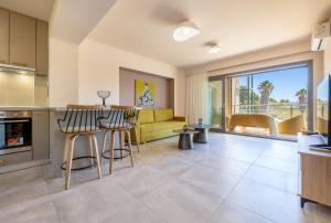 Azure Sofia - Level up