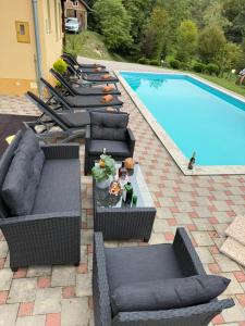 VILA LASOVIC + POOL + JACUZZI + SAUNA