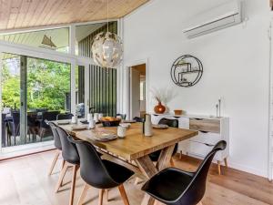 Holiday Home Nanni - from the sea by Interhome