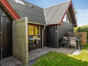 Holiday Home Valentin - from the sea by Interhome