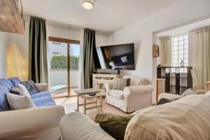 Casa Queen Ovetus Planta baja, piscina y WIFI