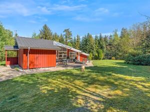 Holiday Home Atti - 500m to the fjord by Interhome