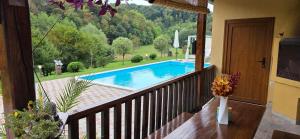 VILA LASOVIC + POOL + JACUZZI + SAUNA