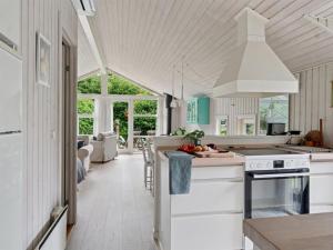 Holiday Home Tekla - from the sea by Interhome