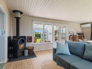 Holiday Home Nis - 250m from the sea by Interhome