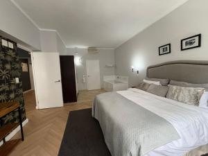 Luxury Vacation Apartment Rental CBD Cape Town