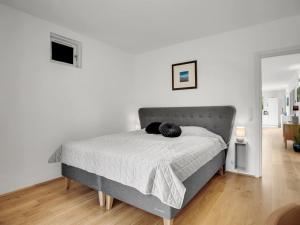 Holiday Home Jonas - from the sea by Interhome