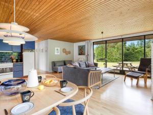 Holiday Home Ognen - 800m from the sea by Interhome