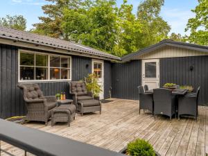 Holiday Home Emelrik - 2km from the sea by Interhome