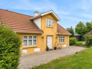 Holiday Home Elza - 2-5km from the sea by Interhome